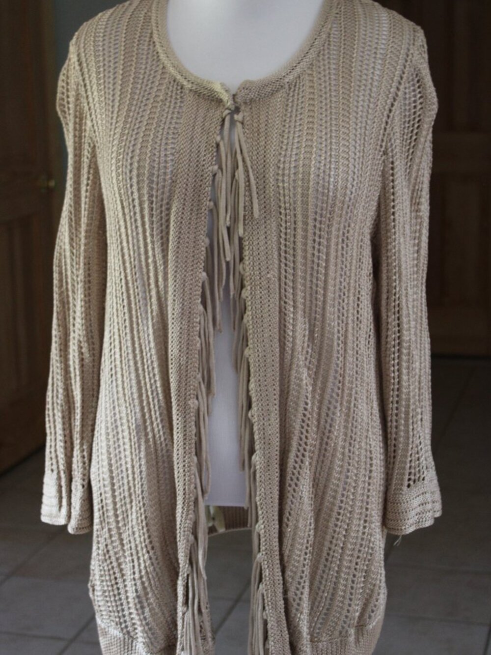 Chicos Women Sweater Cardigan Metallic Beige Open 1 Hoock SZ 4 Frenge